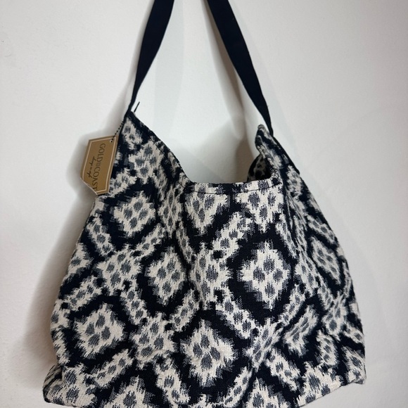 Gold Coast Handbags - Stylish Black and White Geometric Shoulder Bag